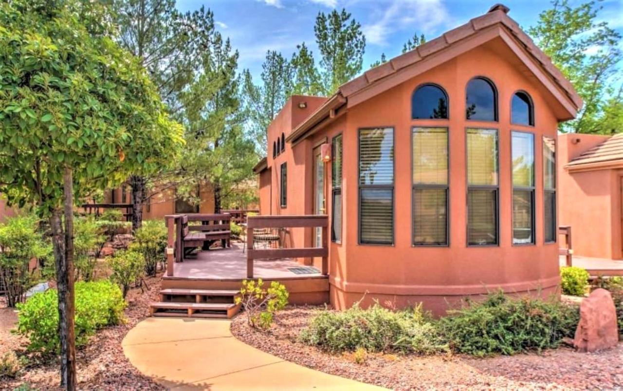 Sedona Pines Resort Exteriör bild A typical home in the Village at Grand Canyon on the South Rim