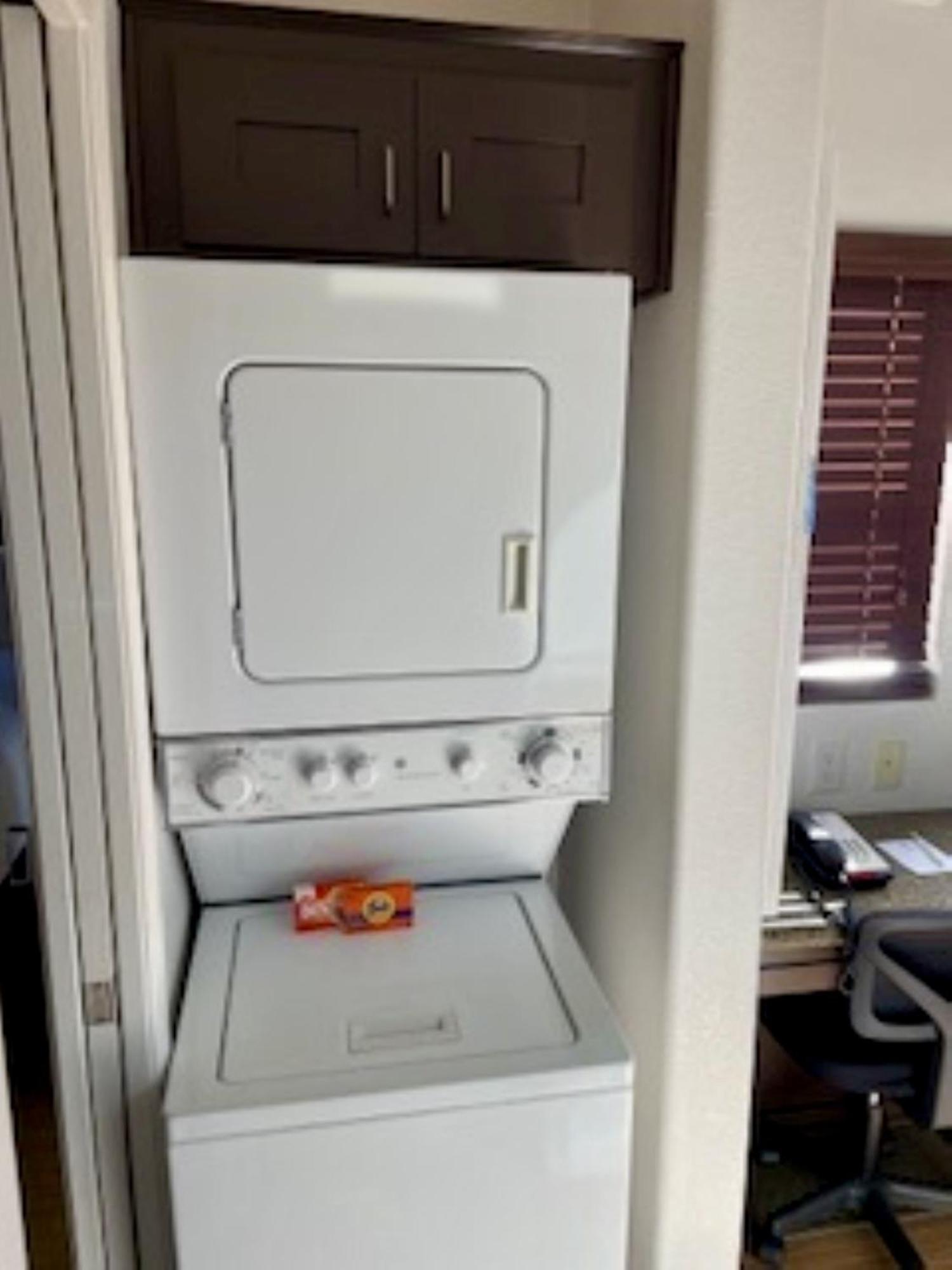 Sedona Pines Resort Exteriör bild A typical tumble dryer